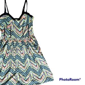 BAND OF GYPSIES COLORFUL GEOMETRIC PRINT STRAPPY SUMMER DRESS - M
